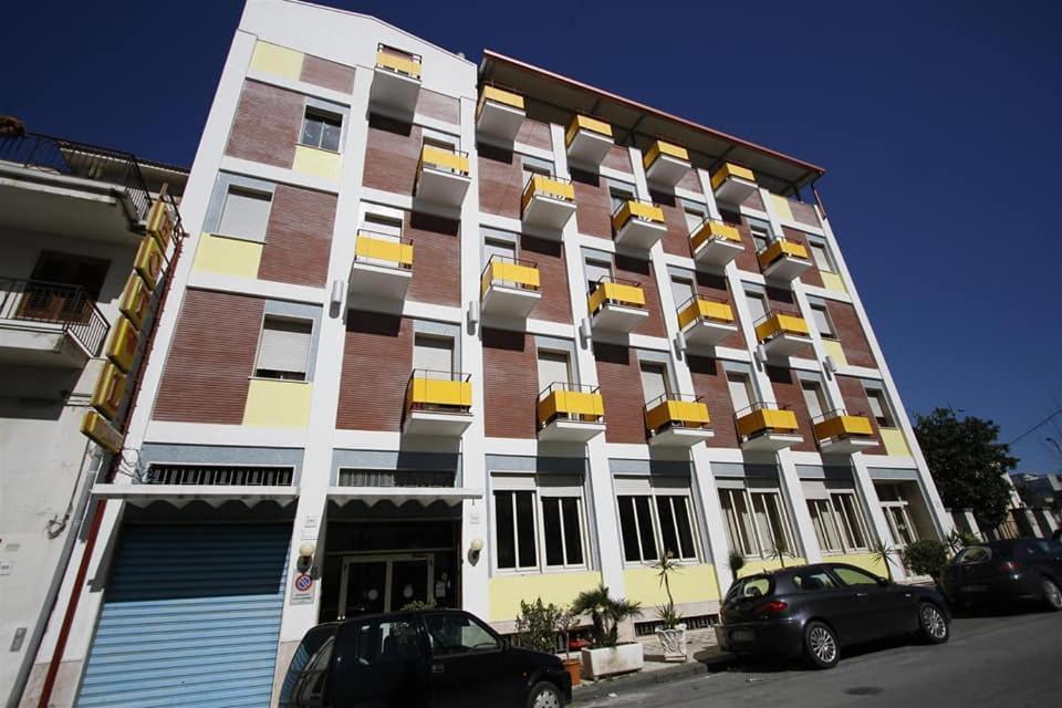 George Hotel Barcellona-Pozzo di Gotto Exterior photo